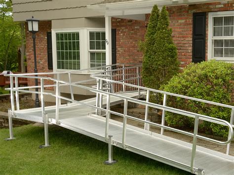 aluminum ramp fabricators|aluminum wheelchair ramp manufacturers.